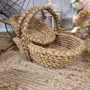 Panier en osier avec anse